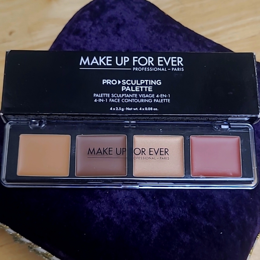 PLEASE SEND OFFERS! NWOT Make Up For Ever4 in 1  pro sculpting palette number 40